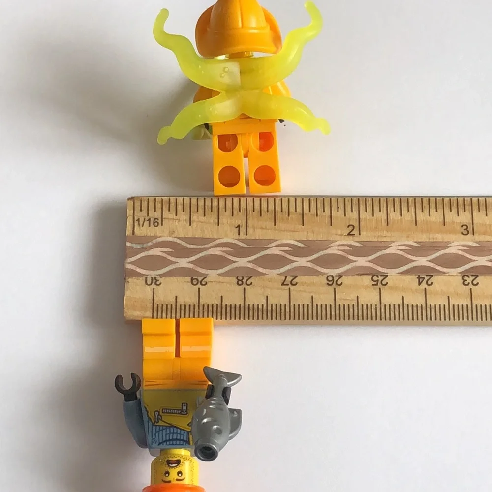 LEGO HIDDEN Side Minifigures LEGO Captain Jonas Jonas Jr Parker L Jackson